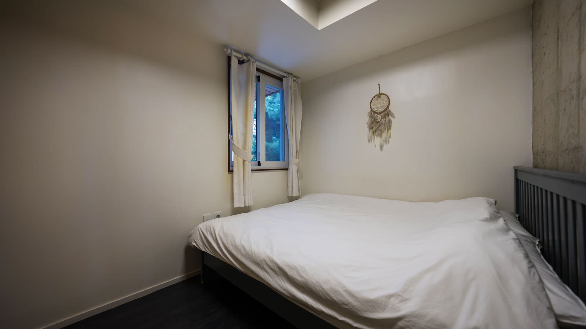 라스블랑카스 투룸 객실 침실 — 드림캐쳐 장식의 보헤미안 인테리어