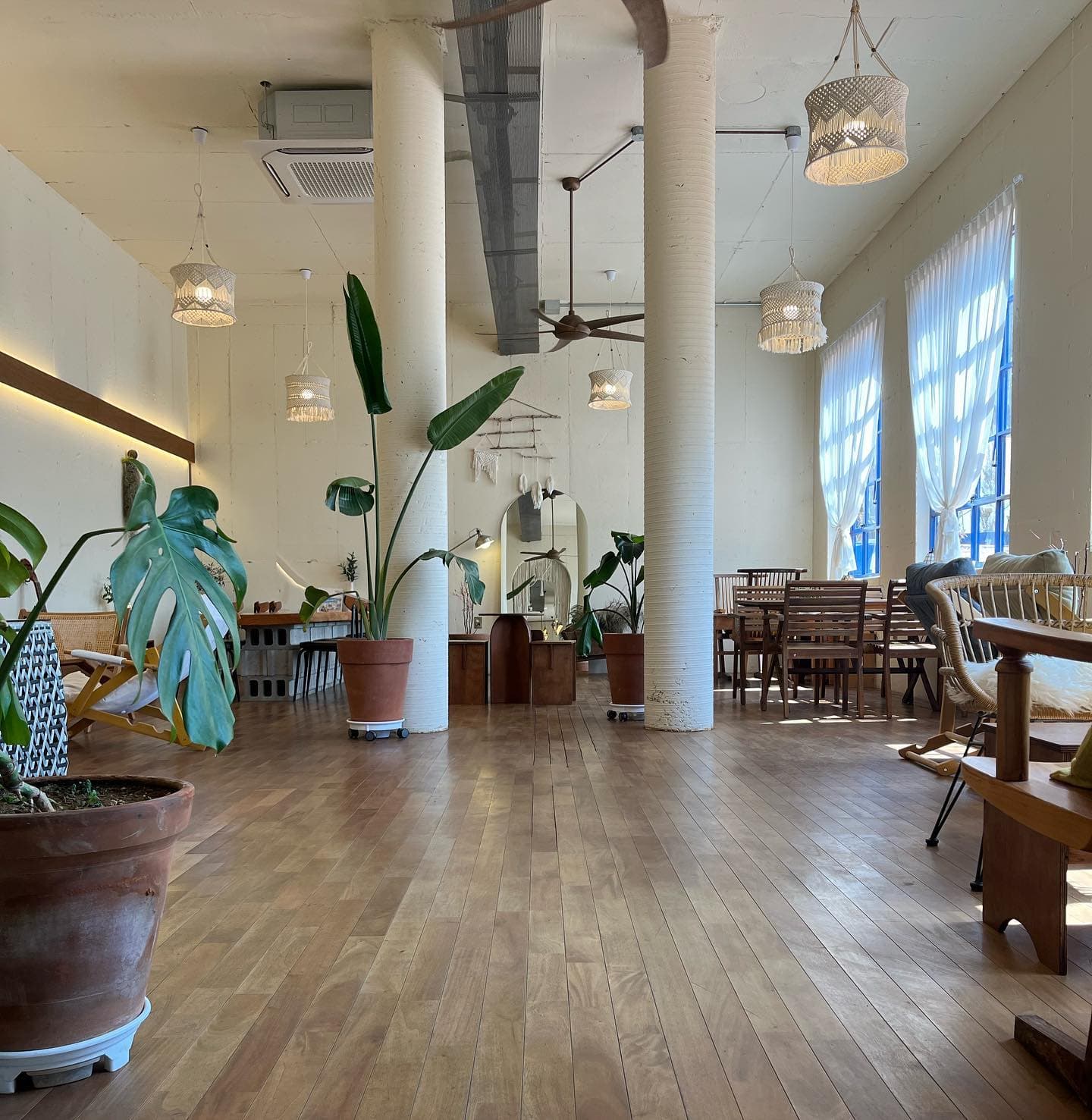 보헤미안 카페 인테리어